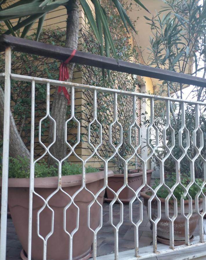 Le Stanze Di Ginevra - Via Tescione Hotel Caserta Exterior foto